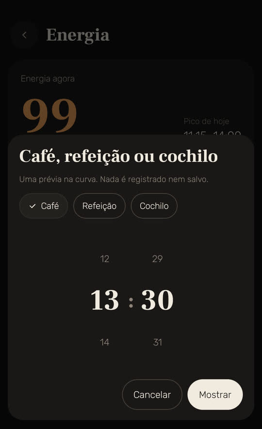 Tela do Wakira com dados de exemplo: o painel “Café, refeição ou cochilo”, com “Uma prévia na curva. Nada é registrado nem salvo.”, Café escolhido às 13:30 e os botões “Cancelar” e “Mostrar”.